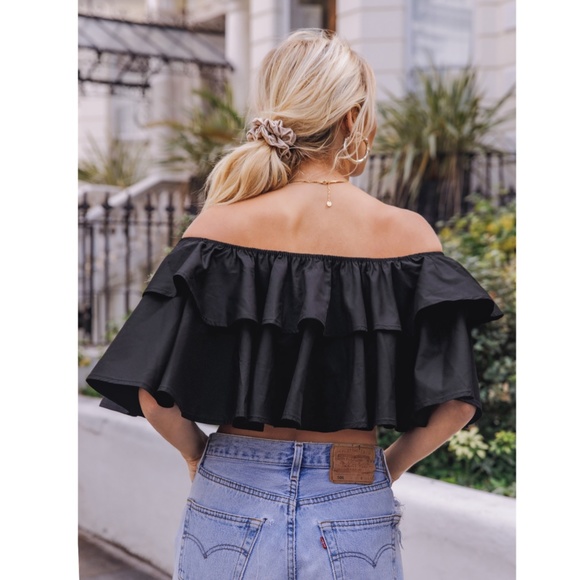 Flounce Layered Off Shoulder Black Crop Top - Picture 4 of 6